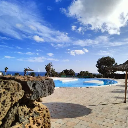 Daire Ailana Vistas Al Mar Y Con Piscina Costa Teguise