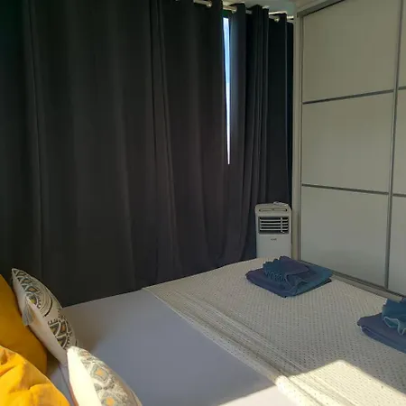 Daire Ailana Vistas Al Mar Y Con Piscina