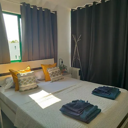 Ailana Vistas Al Mar Y Con Piscina Daire *