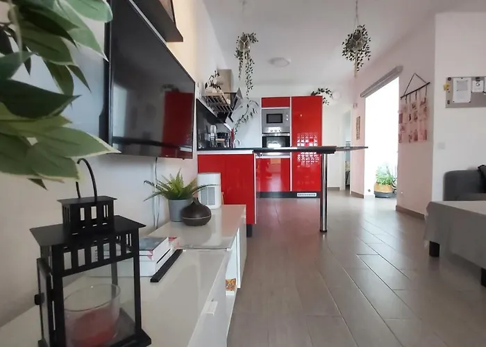 Daire Ailana Vistas Al Mar Y Con Piscina *